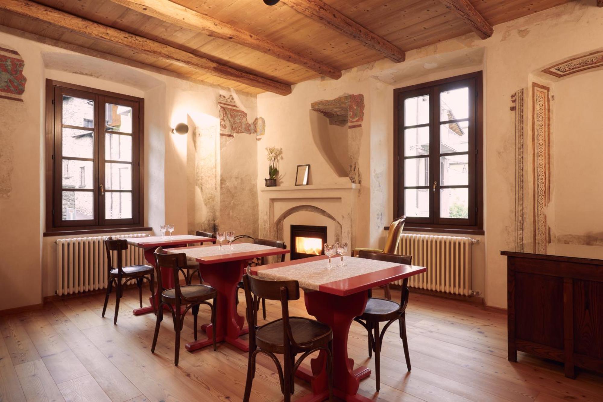 Le Corti Dei Sassi Bed & Breakfast Berbenno di Valtellina Bagian luar foto