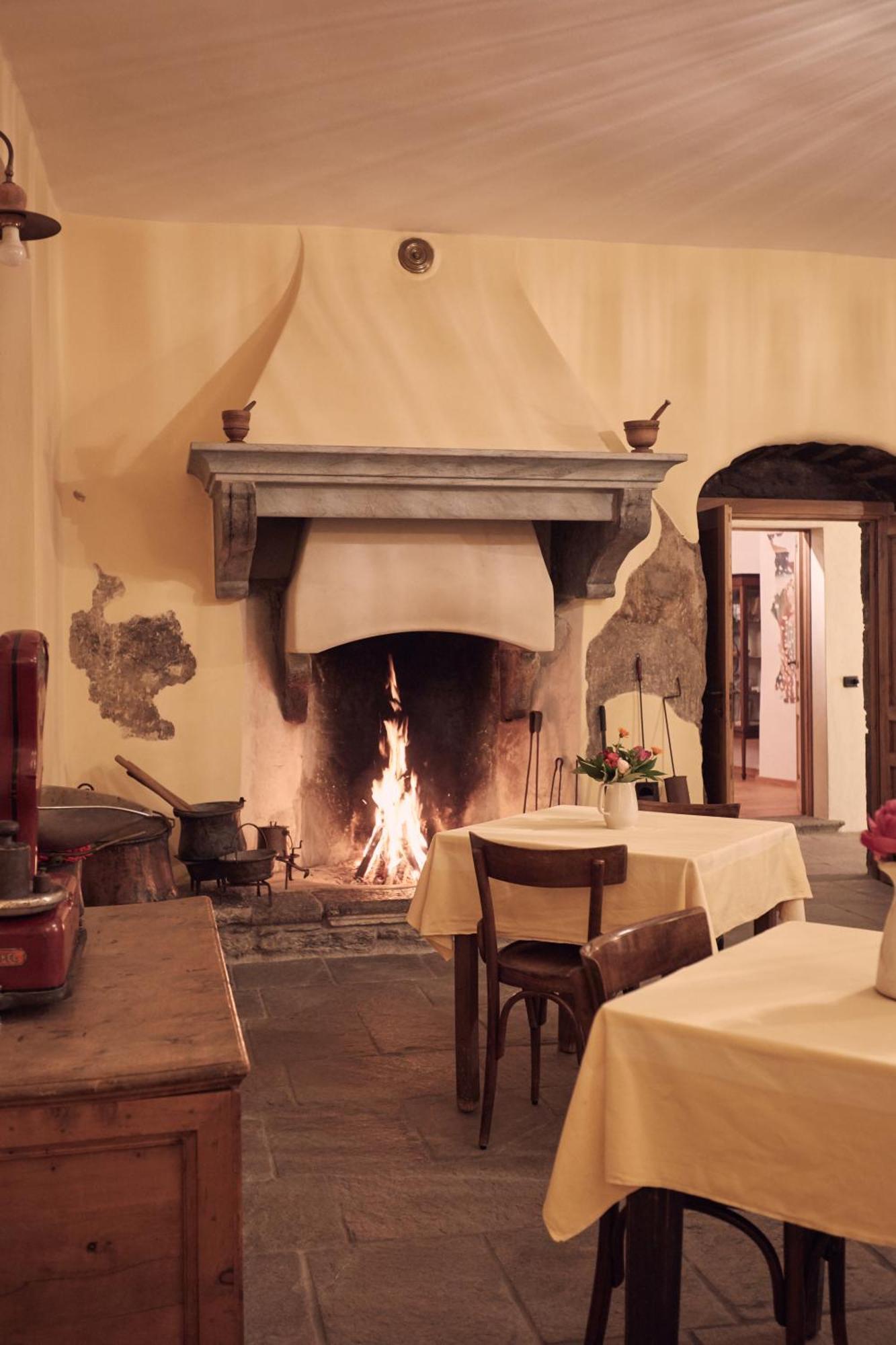 Le Corti Dei Sassi Bed & Breakfast Berbenno di Valtellina Bagian luar foto