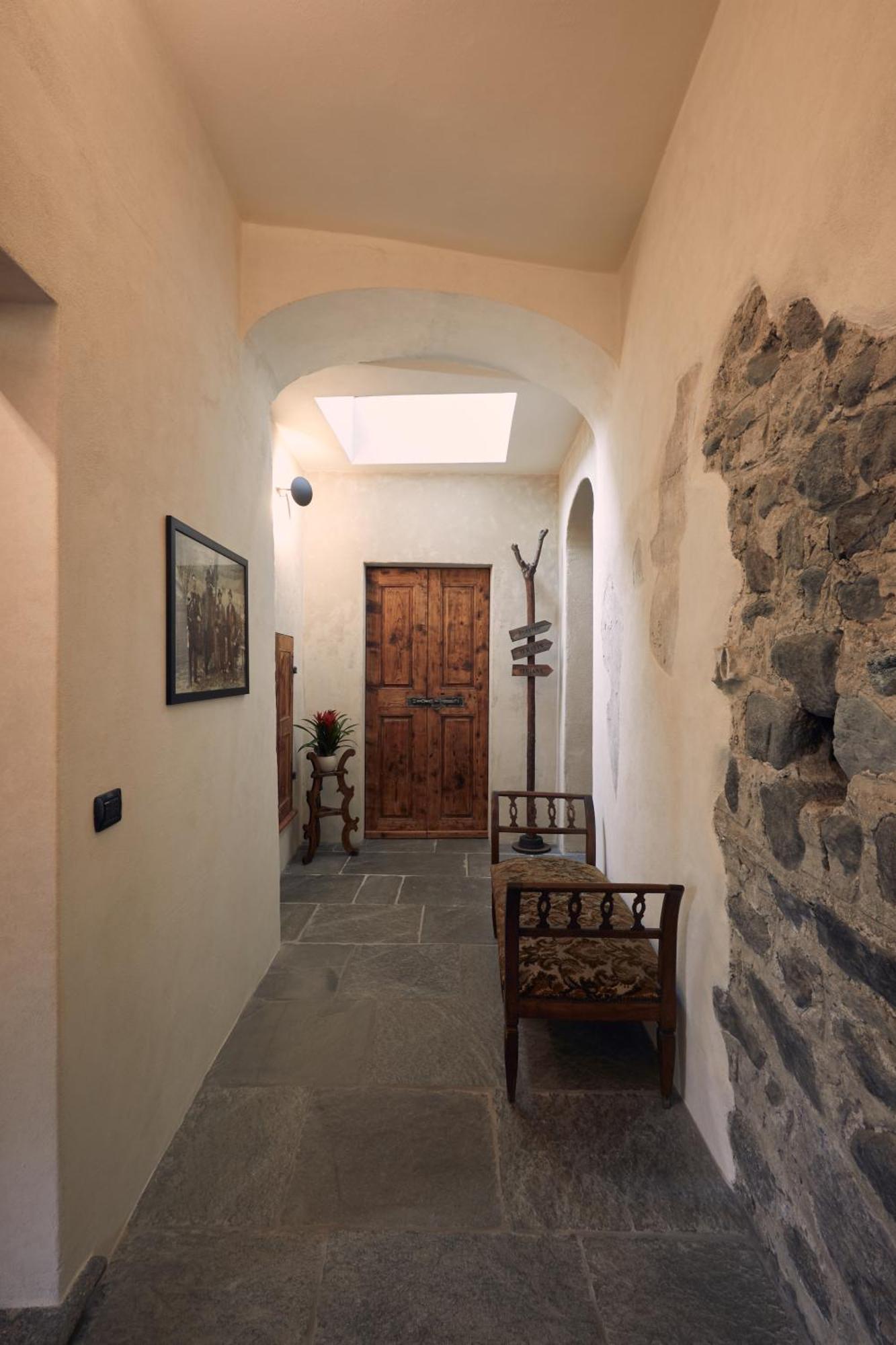 Le Corti Dei Sassi Bed & Breakfast Berbenno di Valtellina Bagian luar foto