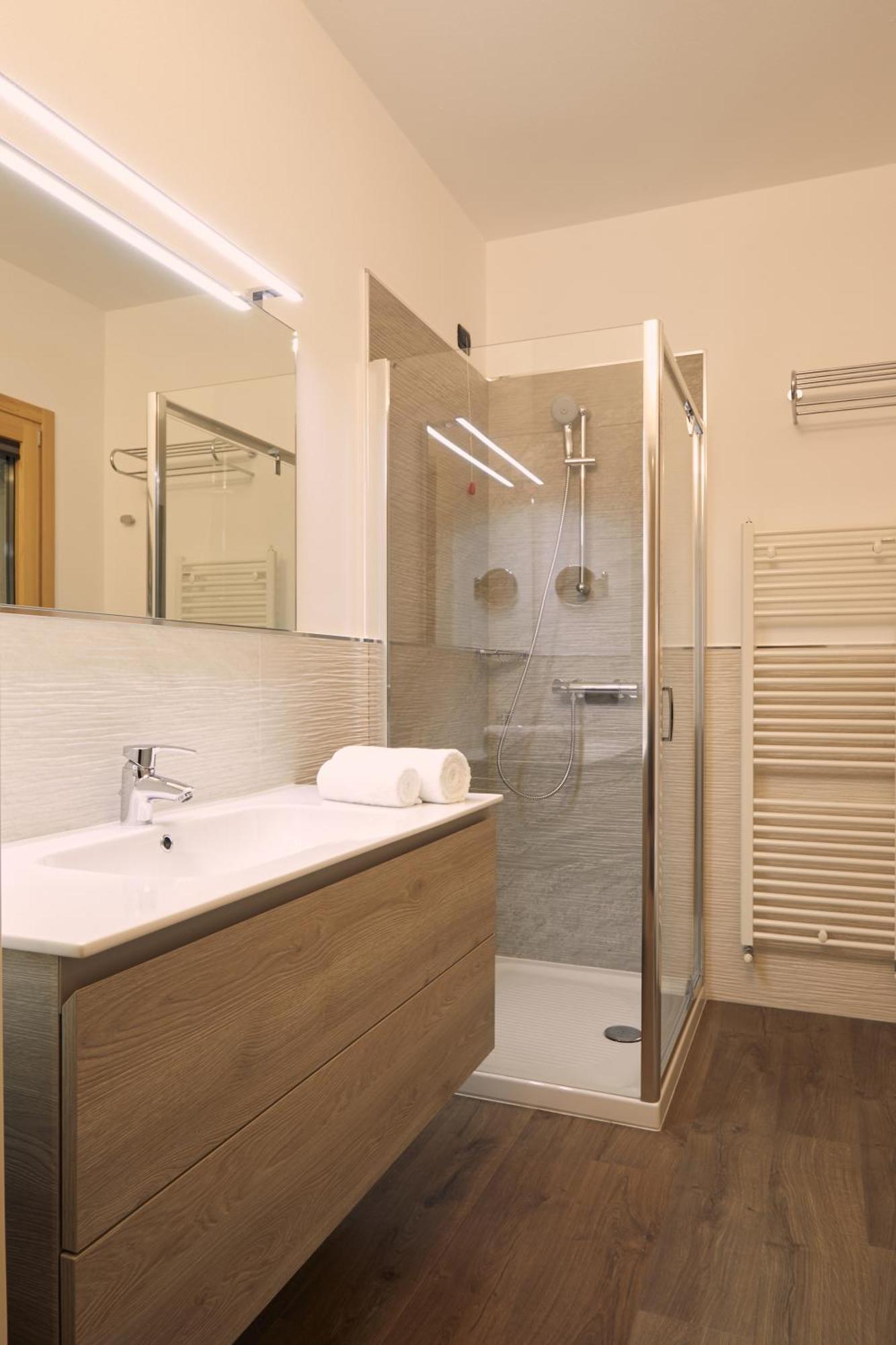 Le Corti Dei Sassi Bed & Breakfast Berbenno di Valtellina Ruang foto