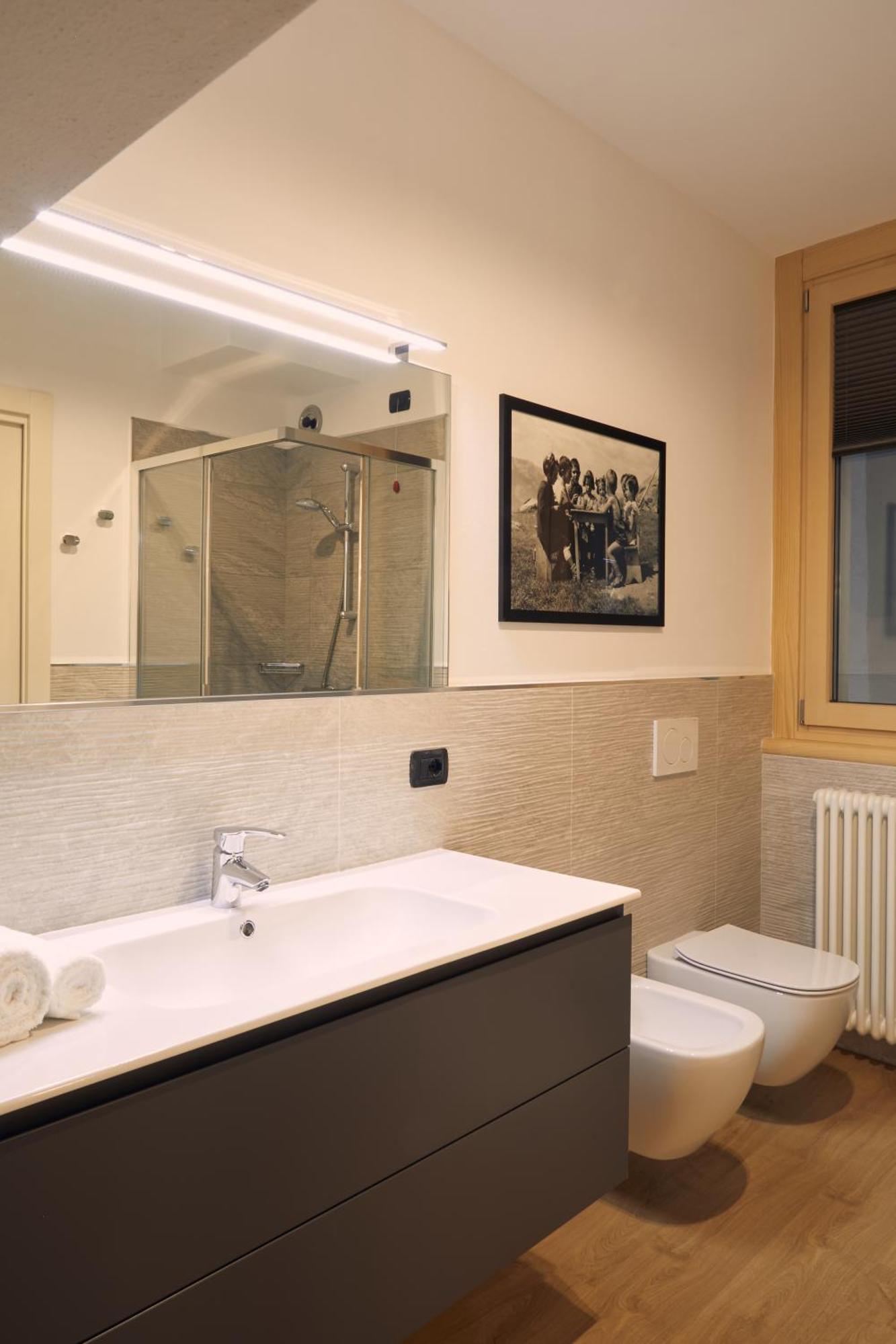 Le Corti Dei Sassi Bed & Breakfast Berbenno di Valtellina Ruang foto