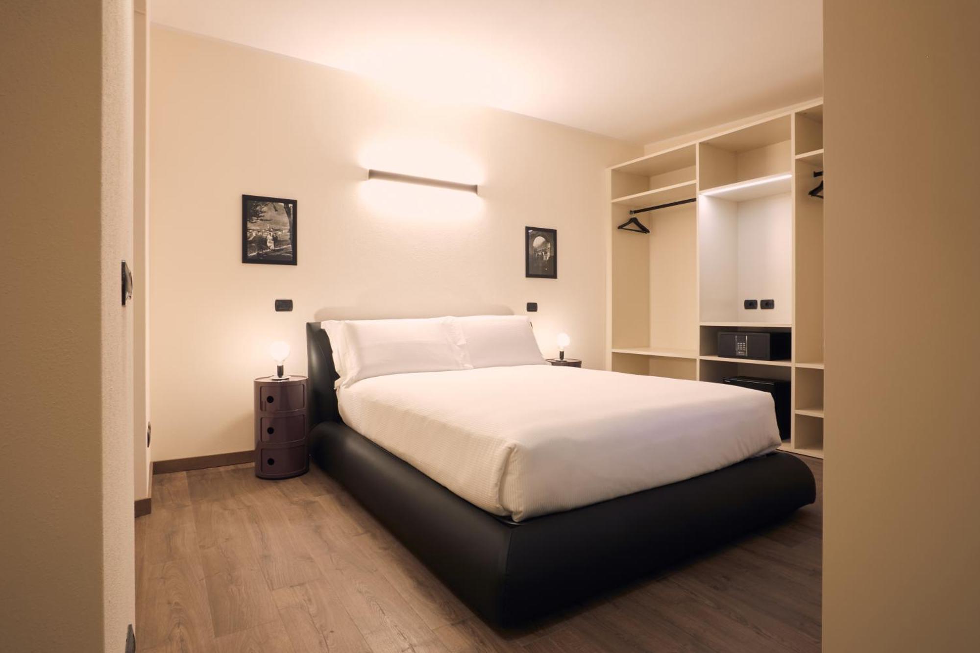 Le Corti Dei Sassi Bed & Breakfast Berbenno di Valtellina Ruang foto